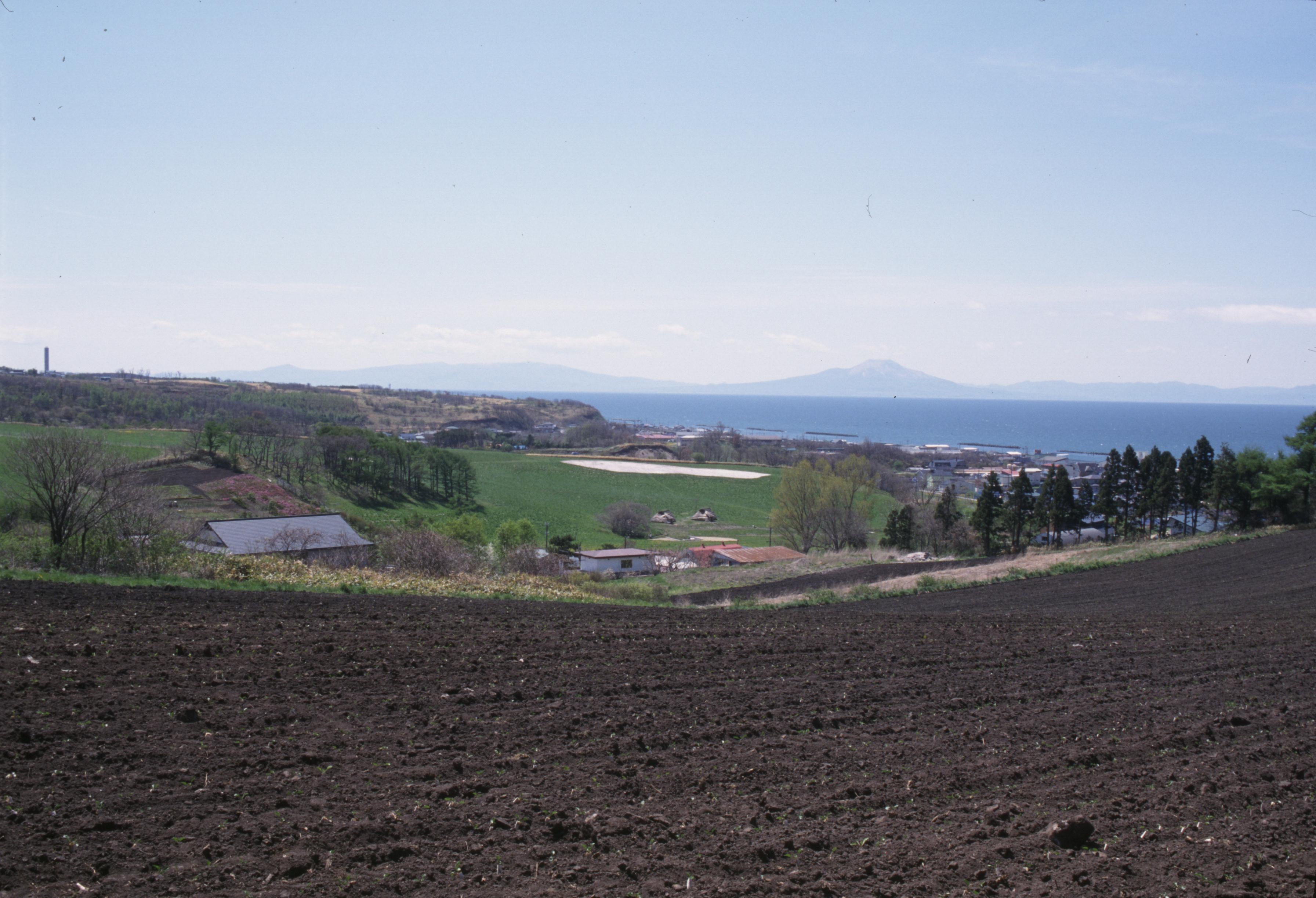 北黄金貝塚：北黄金貝塚と噴火湾 AKARENGA(あかれんが)