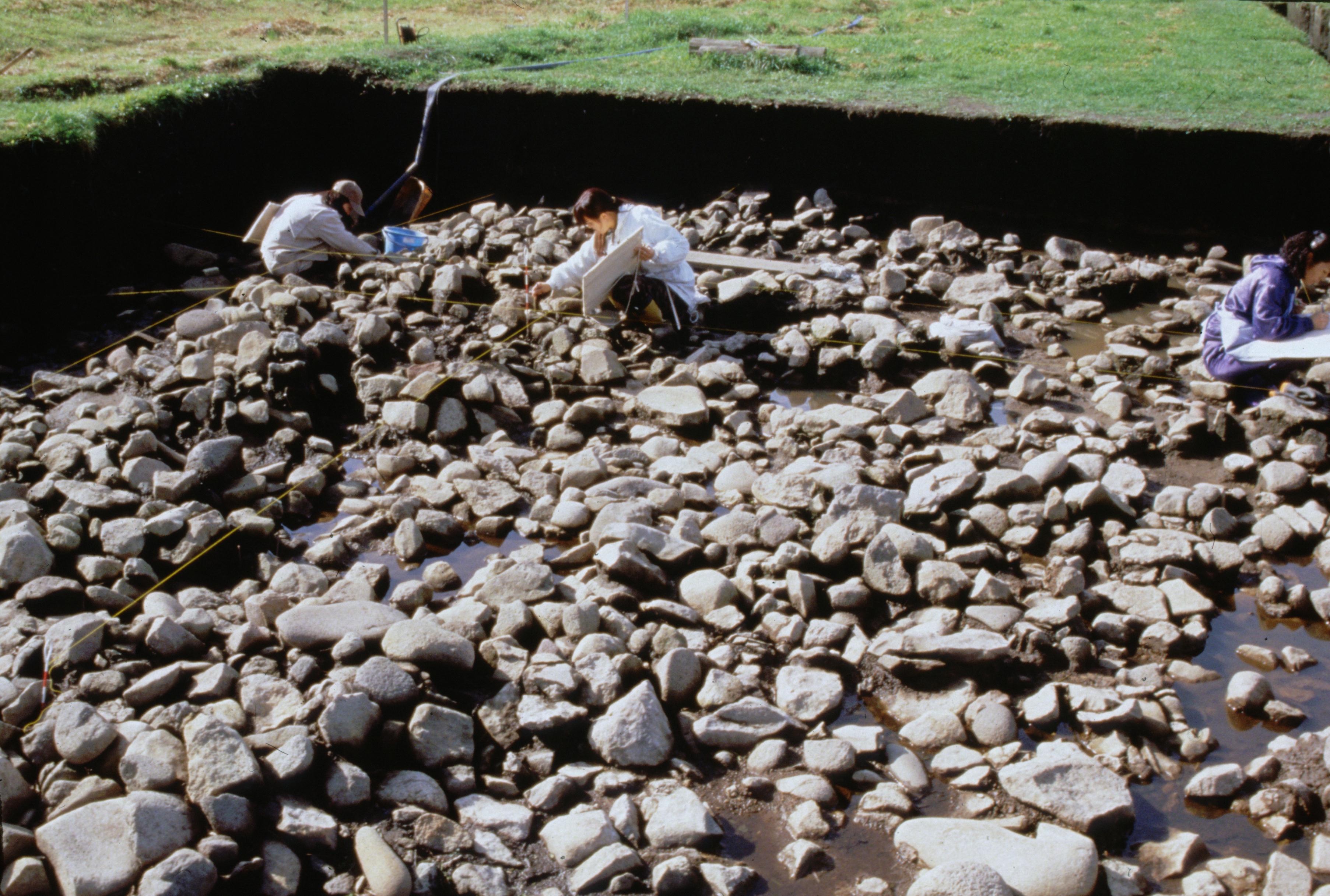 北黄金貝塚：水場の祭祀場 AKARENGA(あかれんが)